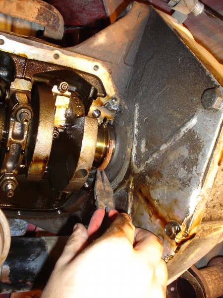 Jeep Rear Main Seal Removal and Installation - MJR